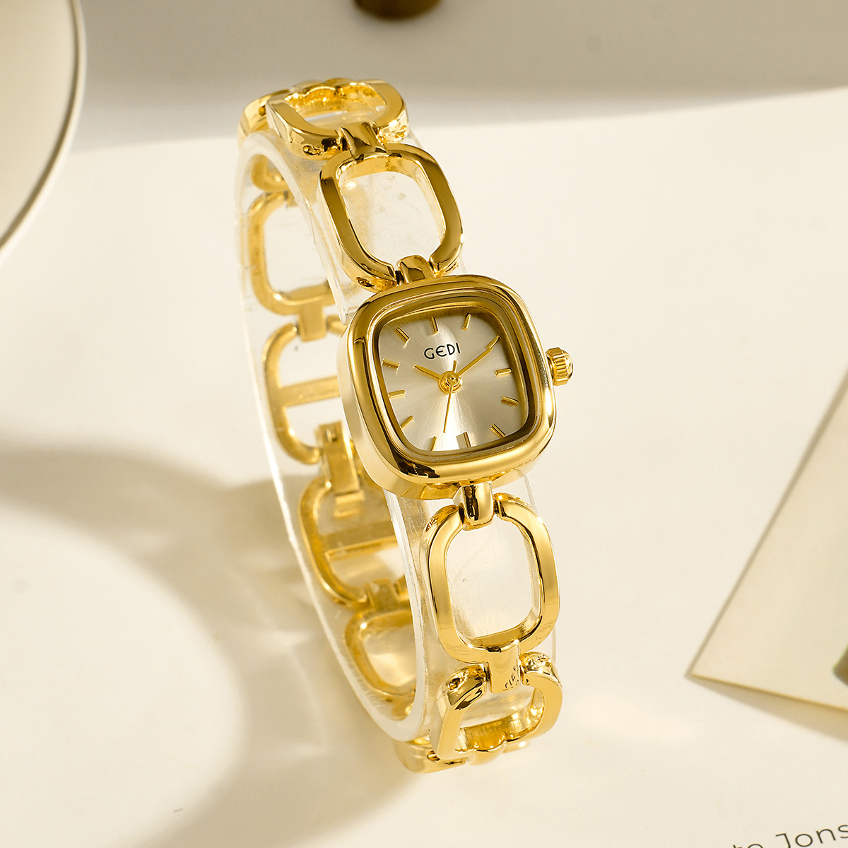 GEDI 브랜드 여성용 시계 가볍고 고급스러운 느낌의  - Luxury Watch Brand List 리뷰 및 가격